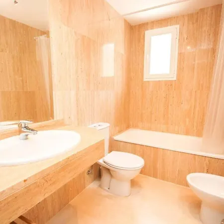 Apartment Lovely 2 Bedroom Near Golf Lagos Elviria
