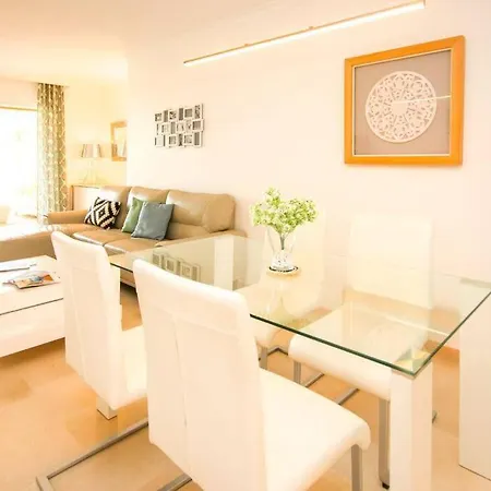 Apartment Lovely 2 Bedroom Near Golf Lagos Elviria