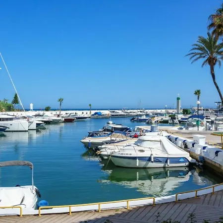Lovely 2 Bedroom Near Golf Lagos Elviria Marbella